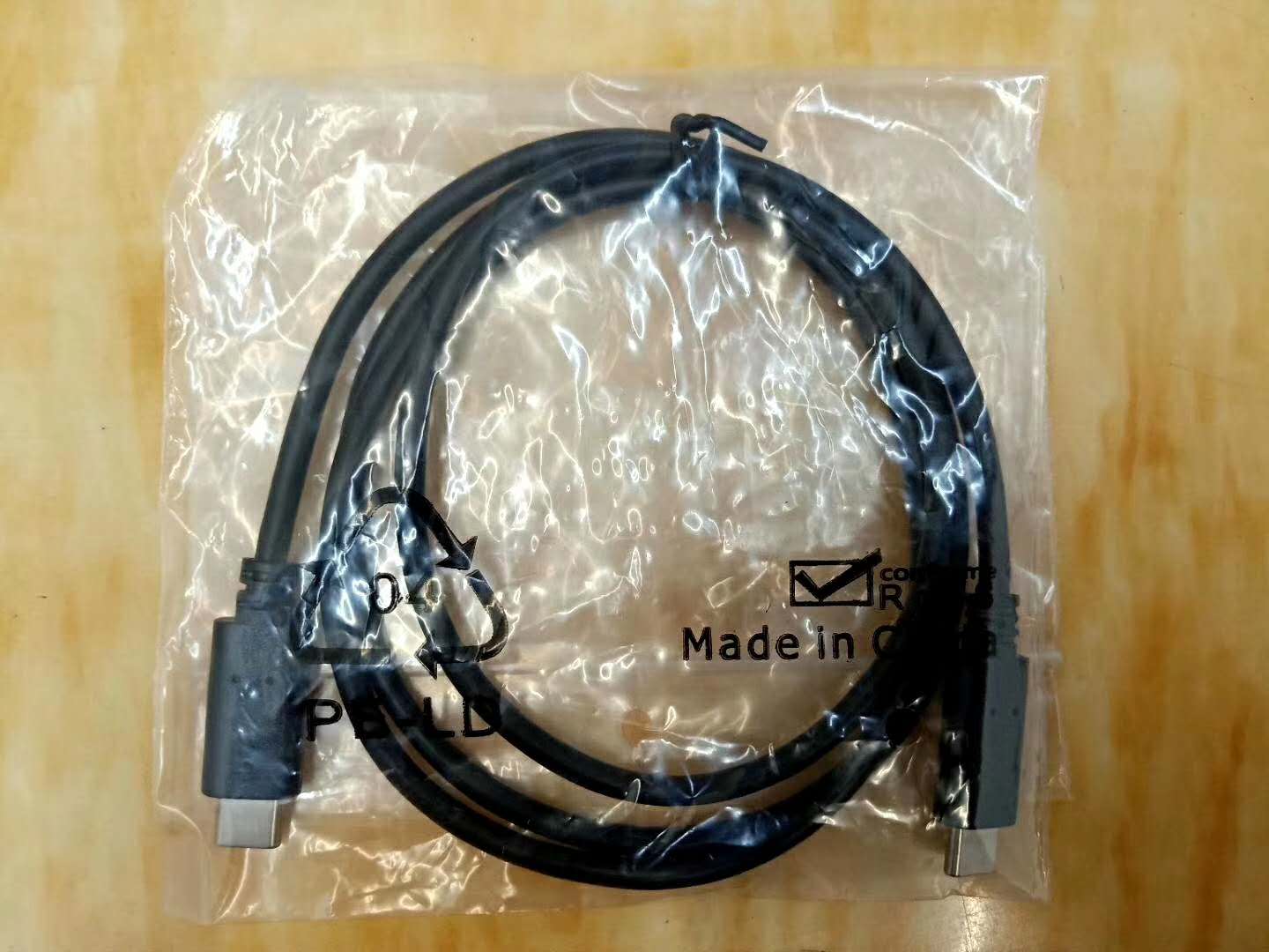 高端原装c 对c 线线长1米,原箱原件 